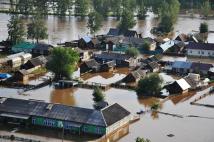 فيضانات روسيا تغمر المزيد من الأراضي والمنازل