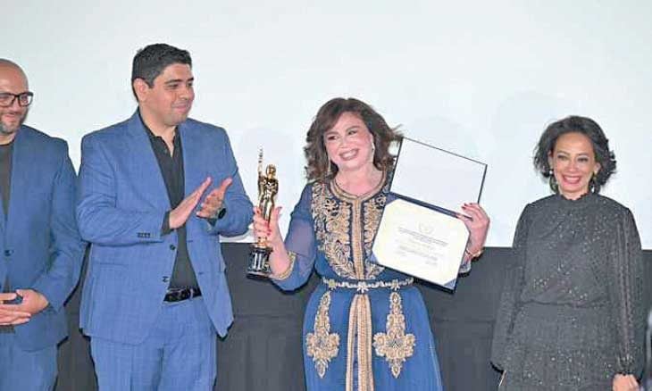 الهام شاهين توجه رسالة لأهالي فلسطين أثناء تكريمها في مهرجان هوليوود للفيلم العربي