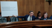 Bill to Ban Stock Trading by Officials Challenges the White House