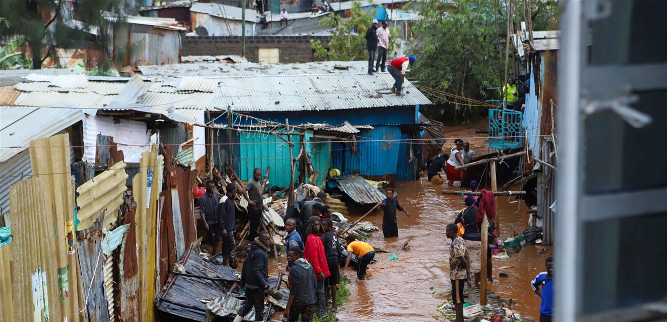 مصرع 42 شخصا بانهيار سد في كينيا