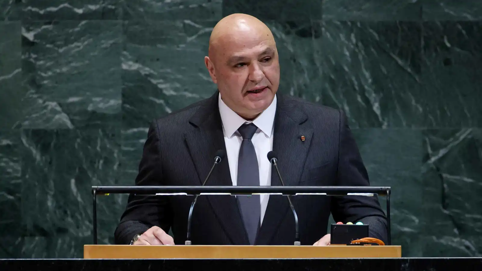 لبنان ينفي اتصالاً مرتقباً بين عون ونتنياهو