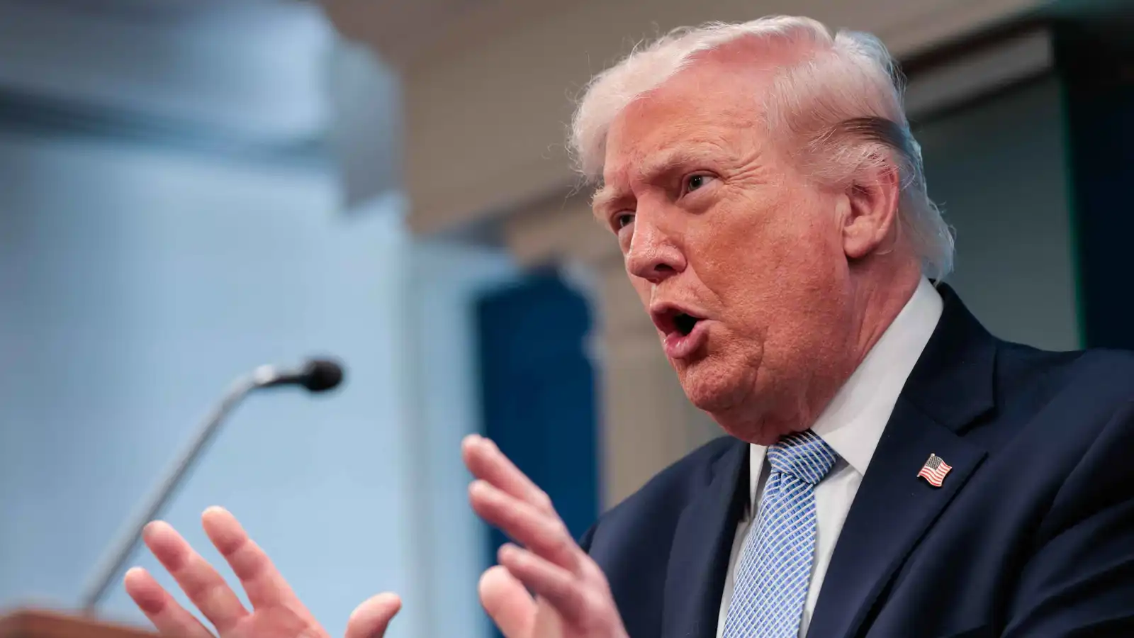 ترامب يعلن اقتراب التوصل لاتفاق مع إيران