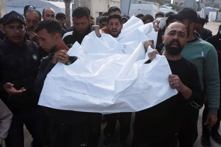 قصف مسيّرة إسرائيلية يوقع ضحايا في جباليا