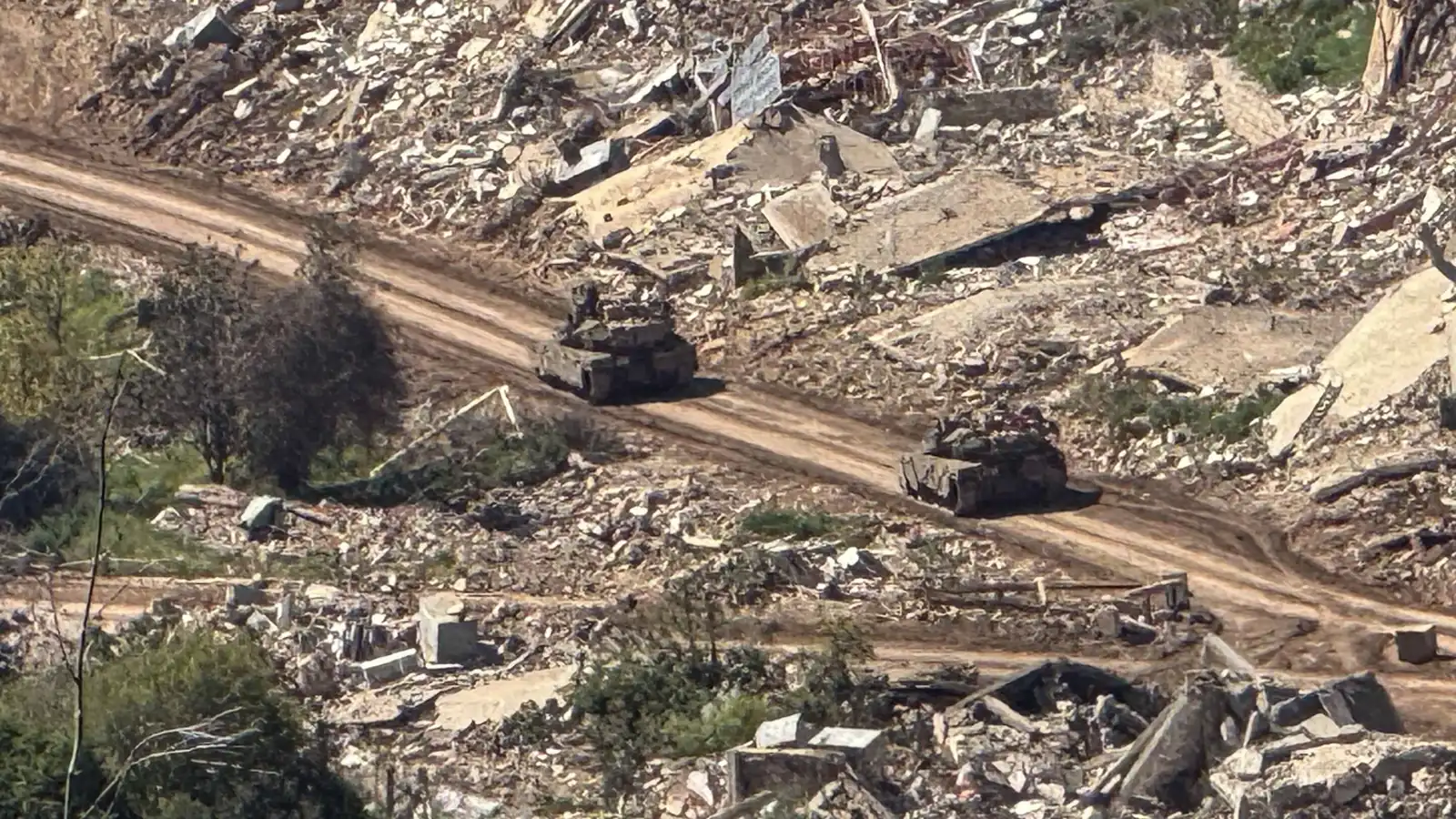 إسرائيل تحذر من فقدان قوة الردع في لبنان