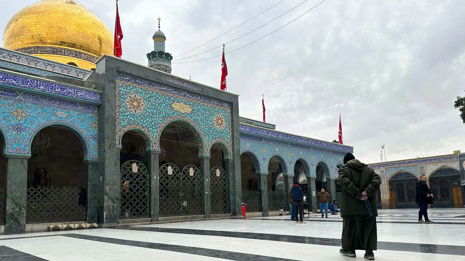دمشق تربط اغتيال خطيب مقام "السيدة زينب" بإثارة الفتنة