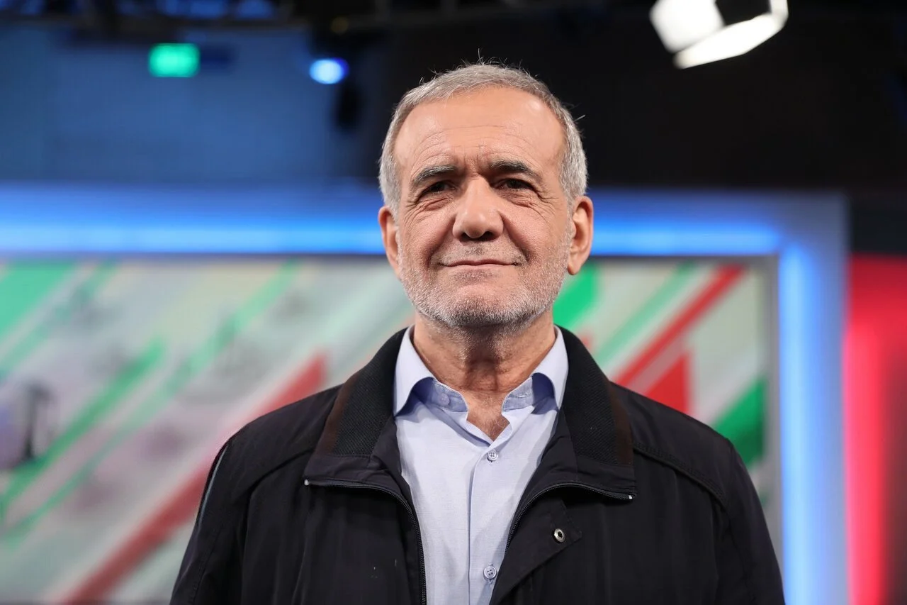 الرئيس الإيراني: لا سلاح نووي والمفاوضات تشمل لبنان