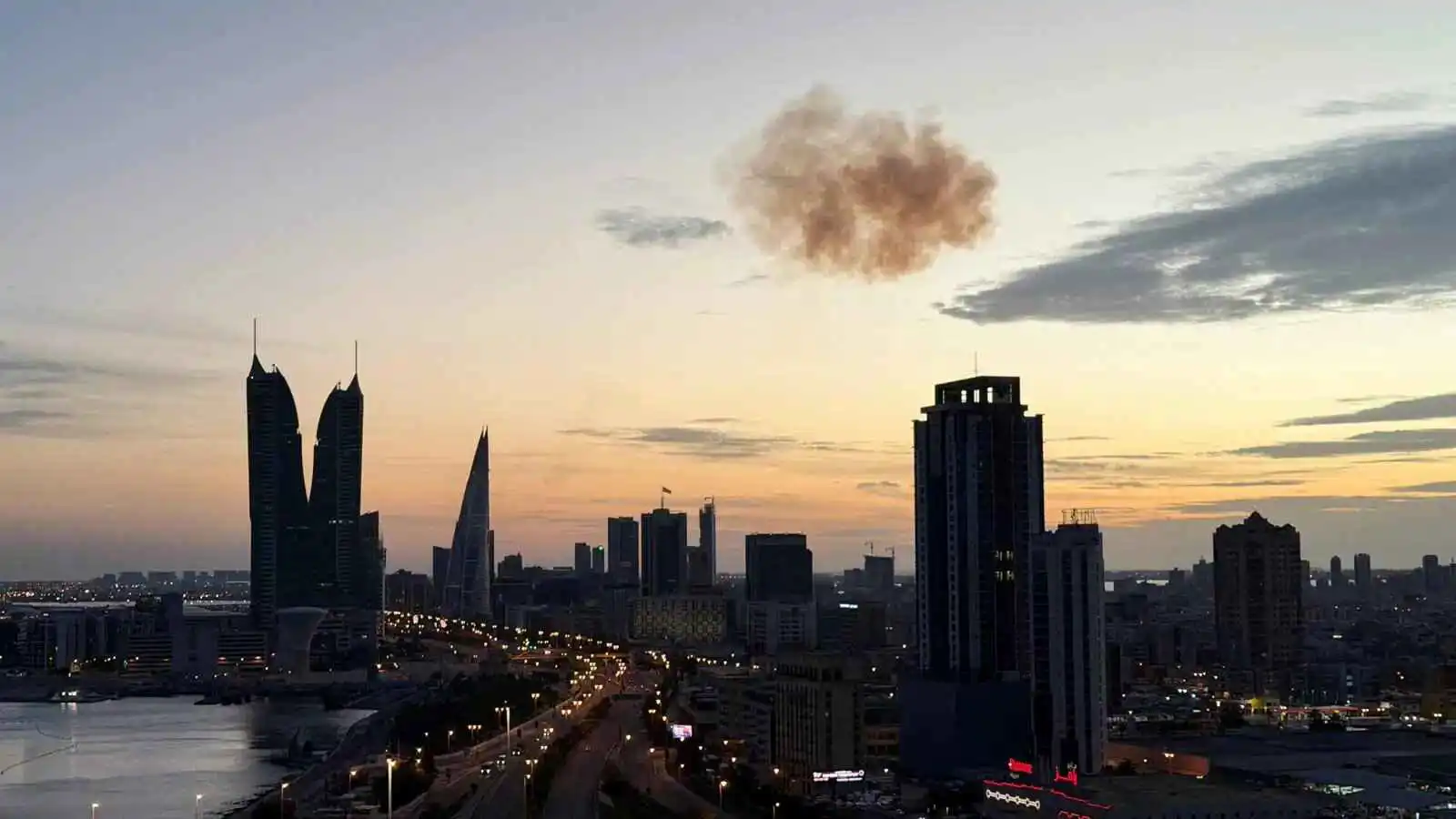 البحرين تعلن إحباط هجمات إيرانية بصواريخ ومسيّرات دفاعياً