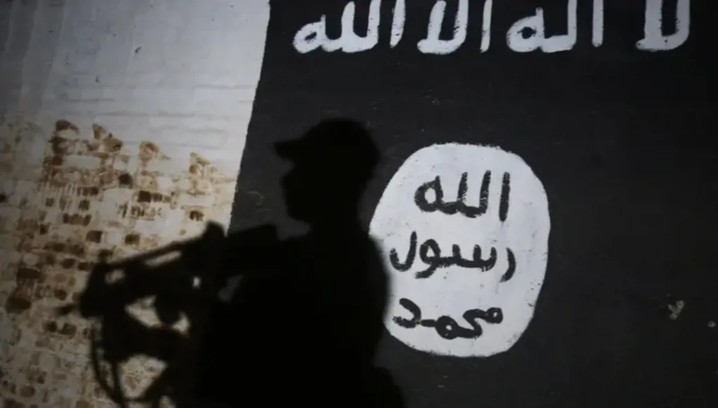 قوى الأمن توقف مسؤولًا أمنيًا بارزًا في تنظيم داعش بسوريا