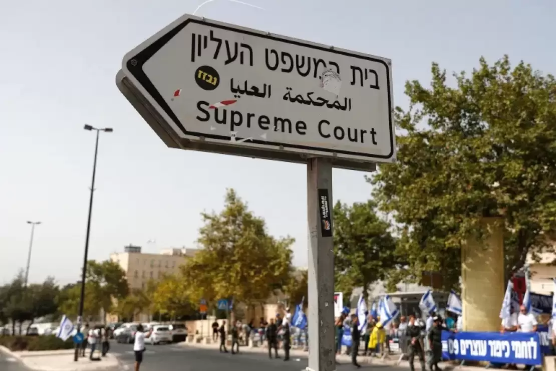 قاضٍ إسرائيلي يعتبر انتقاد الاحتلال تجاوزاً لحرية التعبير