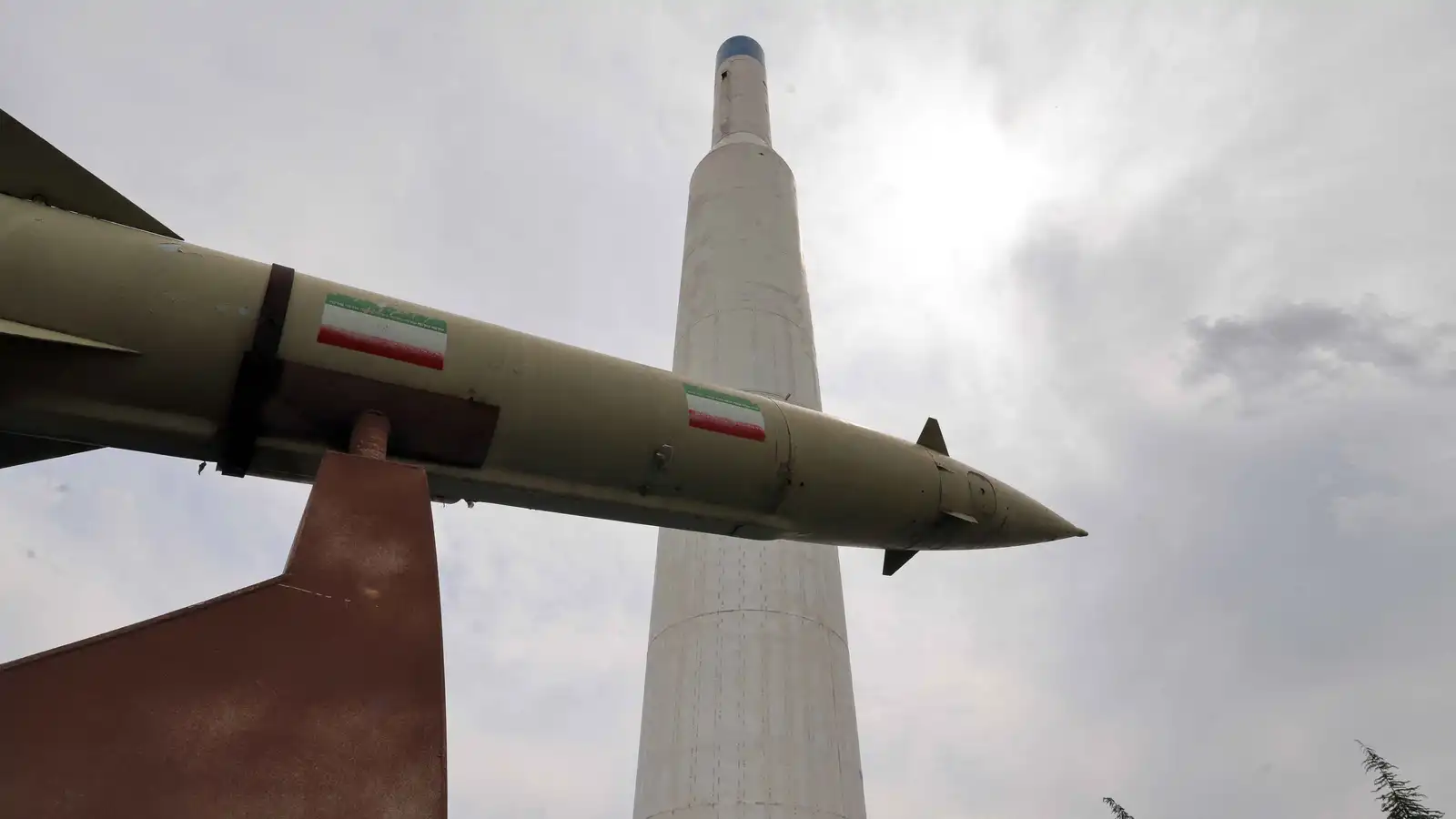 واشنطن تلاحق صواريخ طهران... خطة لتقليص قدراتها الهجومية
