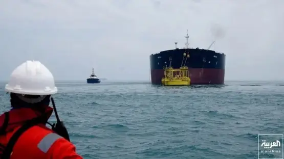 الحوثيون يحسمون الجدل بشأن رسوم عبور باب المندب 