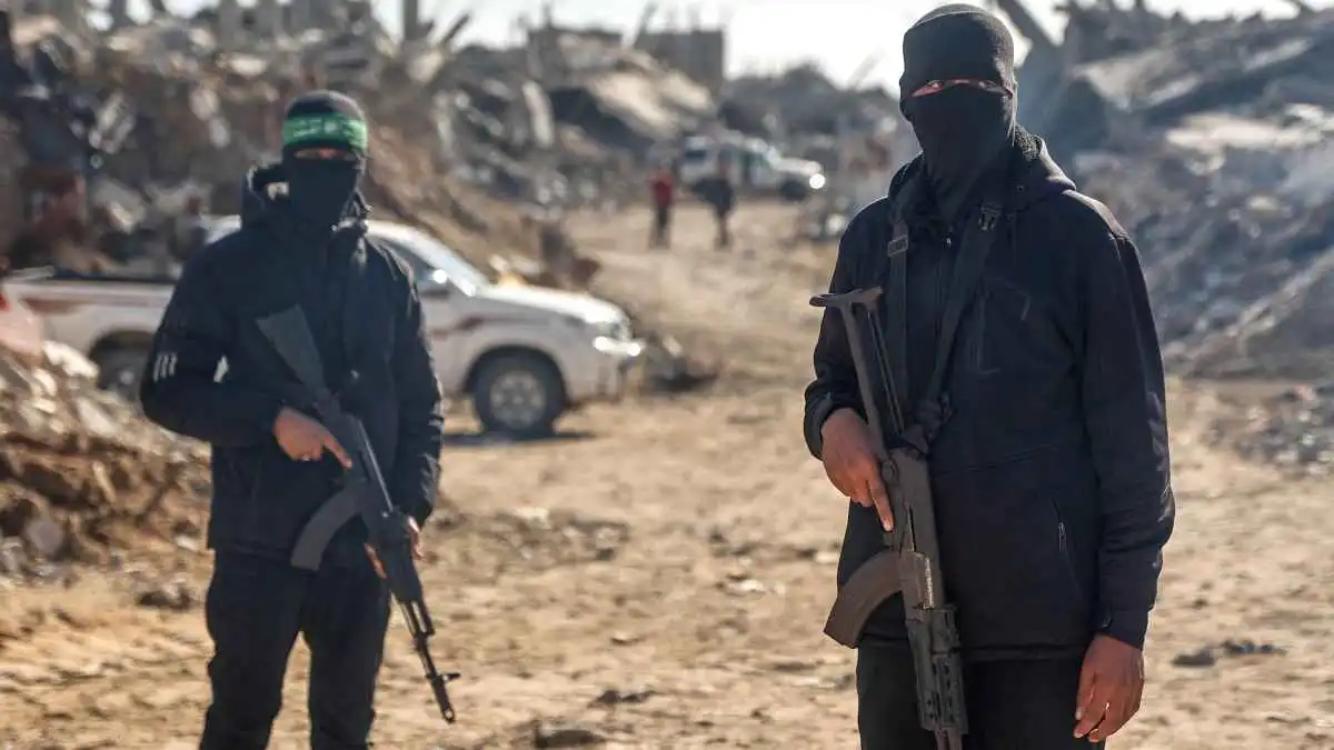 السلاح والانسحاب.. أبرز عقبات المرحلة الجديدة في غزة
