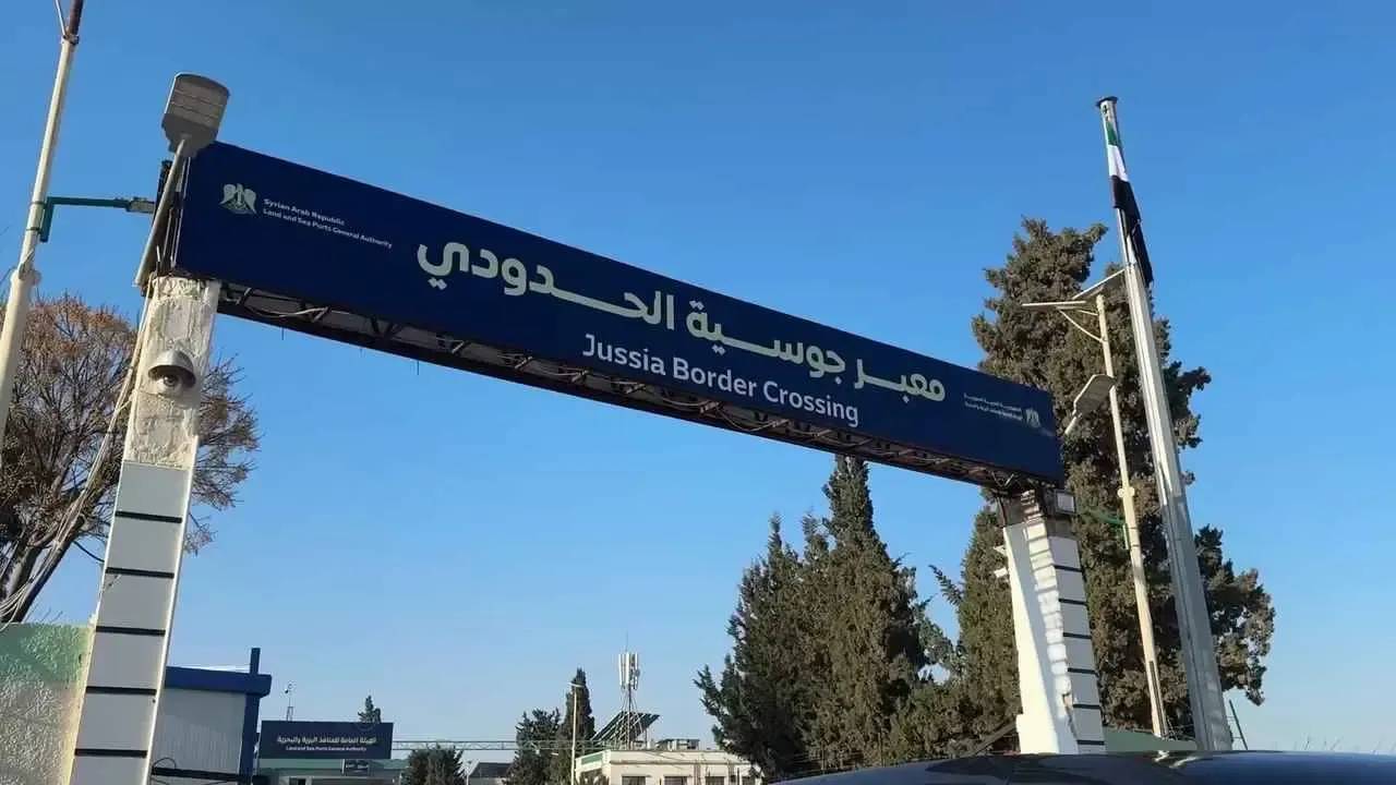 المعابر السورية اللبنانية تشهد حركة غير مسبوقة