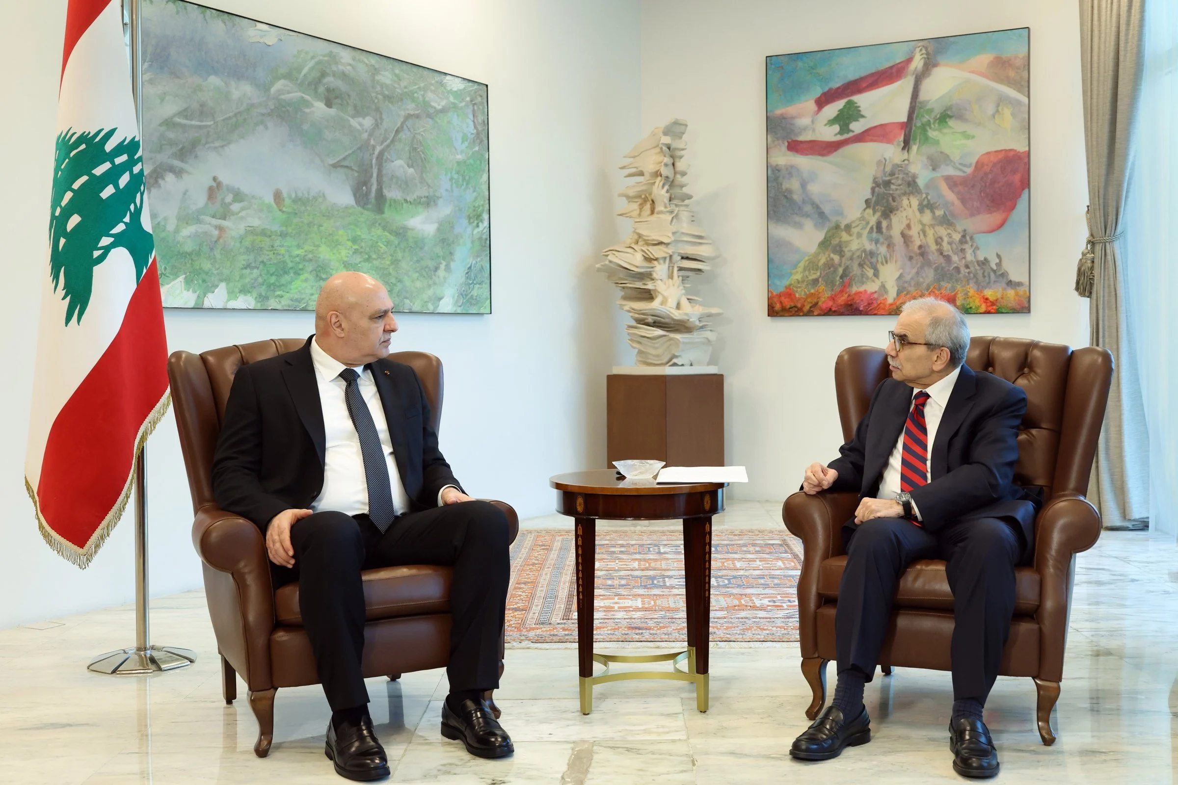 لبنان يواجه تصعيد الجنوب.. عون وسلام يبحثان التطورات