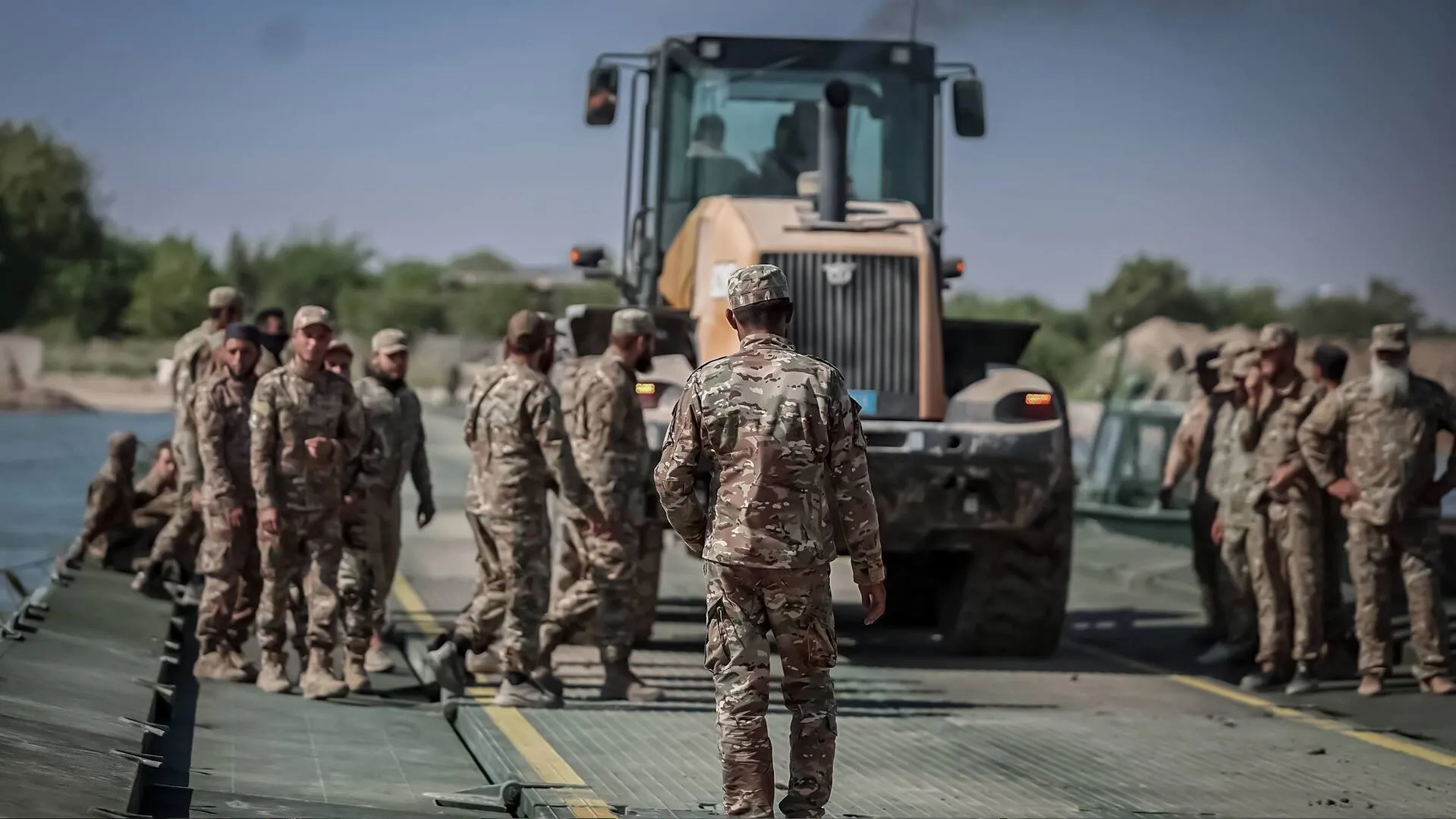 جسر الميادين يدخل الخدمة.. شريان جديد فوق الفرات