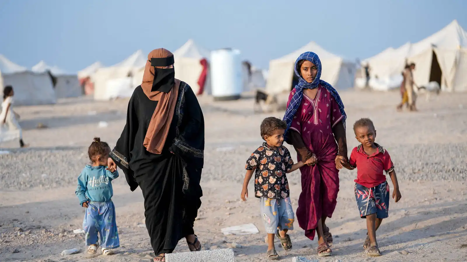 الجوع يضرب اليمن.. تحذير أممي من انهيار الأمن الغذائي