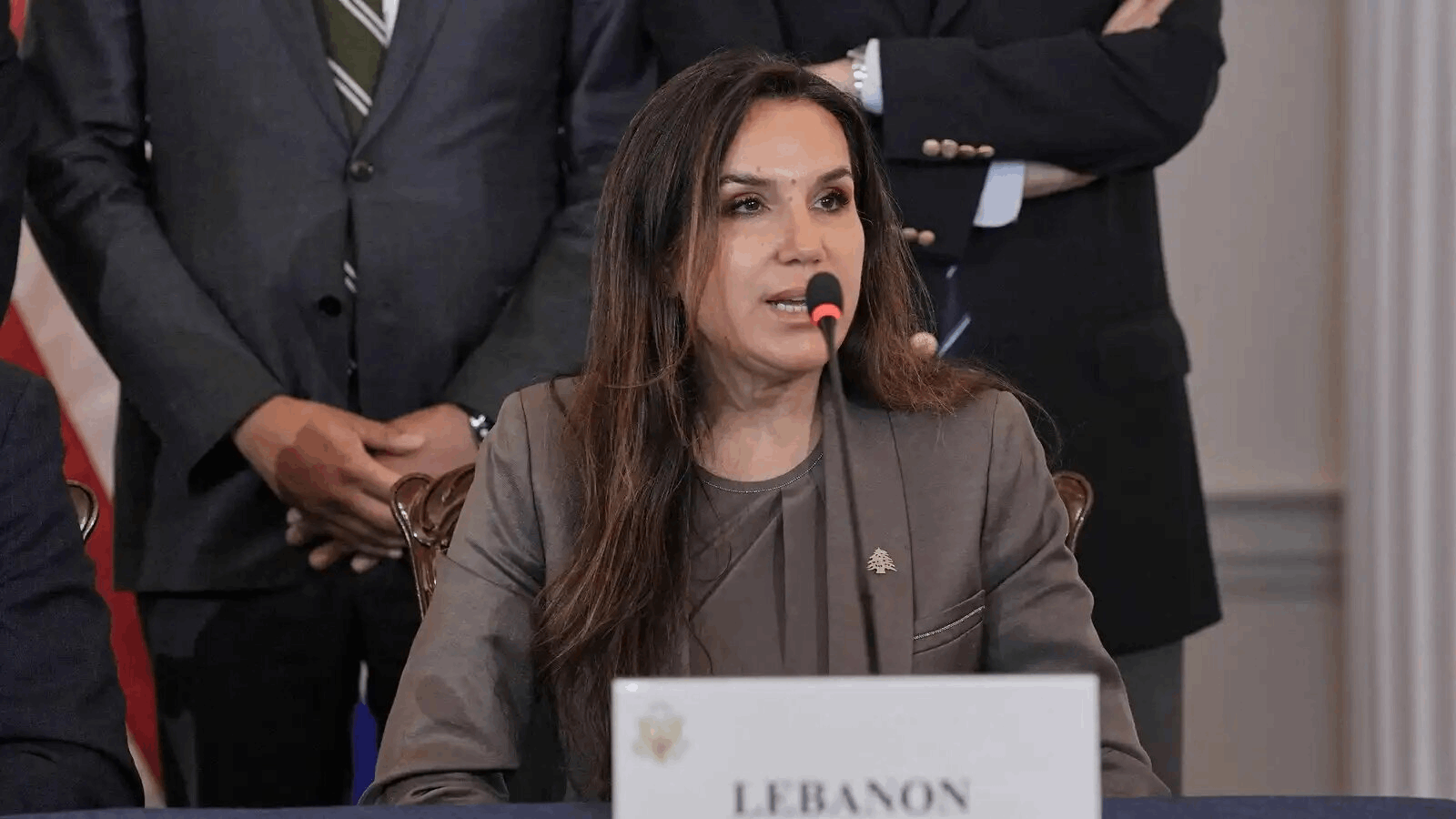 سفيرة لبنان في واشنطن تبحث آلية التحقق من الاتفاق الثلاثي