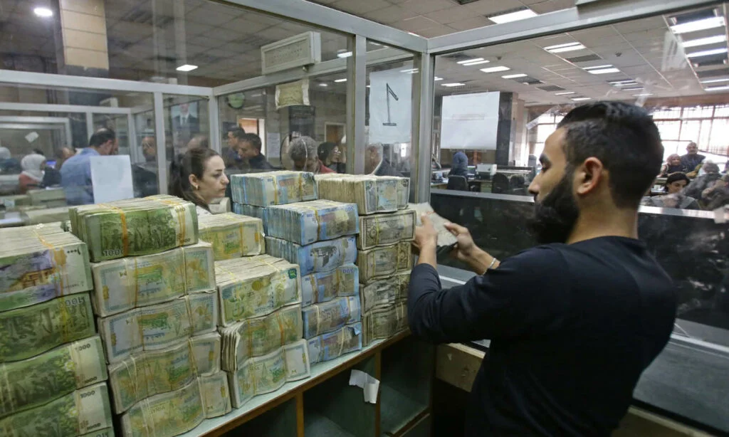 مليارات الديون وأعباء الفقر.. هل ينقذ التمويل الدولي سوريا؟