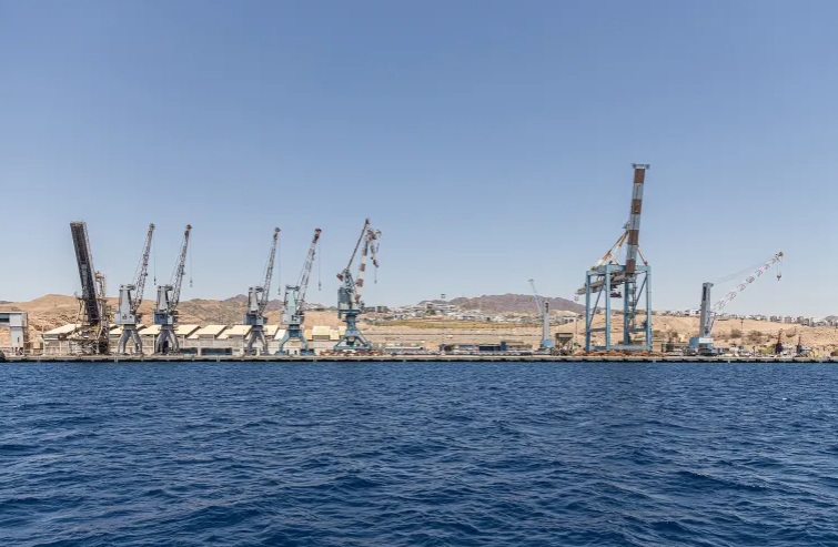 أزمة خانقة تهدد ميناء إسرائيل الإستراتيجي