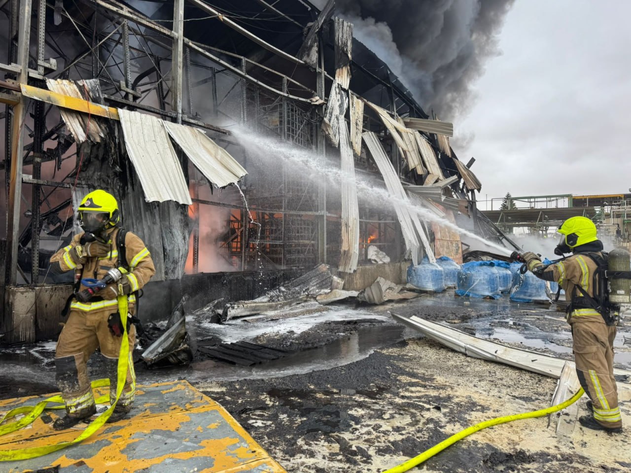 ماذا تعرف عن مصنع أدما الكيماوي الذي قصفته ايران اليوم؟