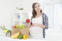 أسباب الرغبة الشديدة في تناول الطعام أثناء الحمل