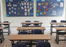 مدارس لبنان تتحدى الإضراب وتفتح أبوابها