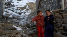 البرد القارس يحصد أرواح العشرات في أفغانستان