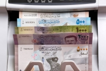فيديو: الليرة السورية على مفترق طرق