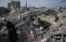 قصفٌ لا يهدأ واتّهامات بتقويض وقف النار في غزة