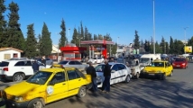 أزمة الوقود في السويداء تتصاعد بعد قرار إغلاق الطريق الرئيسي