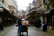 انهيار الأسواق في الجنوب اللبناني وسط غياب التمويل