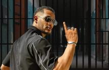 محمد رمضان يشعل مواقع التواصل بلقب "نمبر 1"