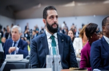 من الجمهورية إلي الملكية..كيف أصبحت سوريا لعبة في يد عائلة الشرع