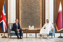 أمير قطر وستارمر يبحثان تهدئة التصعيد وتعزيز الشراكة