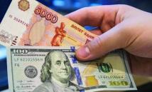 ماذا يعني صعود الروبل الروسي  أمام الدولار الأمريكي؟
