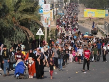 نتنياهو يتفاوض مع 5 دول لتهجير سكان غزة