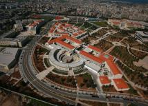 الجامعة اللبنانية تتعرض لغارة جوية إسرائيلية