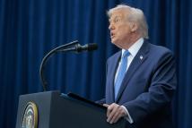 ترامب يواجه أكبر تراجع شعبي منذ عودته للبيت الأبيض