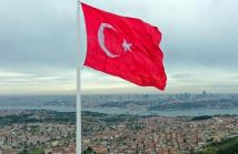 تركيا تعترض صاروخاً إيرانياً وتشدّد إجراءات الدفاع