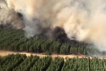 بسبب حرائق الغابات.. السلطات الكندية أجلت آلاف السكان في غرب البلاد
