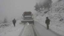 الطرقات الجبلية المقطوعة بسبب الثلوج