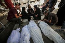 هآرتس: المجازر الإسرائيلية تستهدف الأطفال والنساء